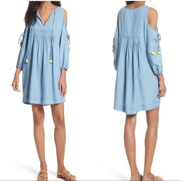 Rebecca Minkoff Dresses & Skirts - Rebecca Minkoff Cold Shoulder Dress XS